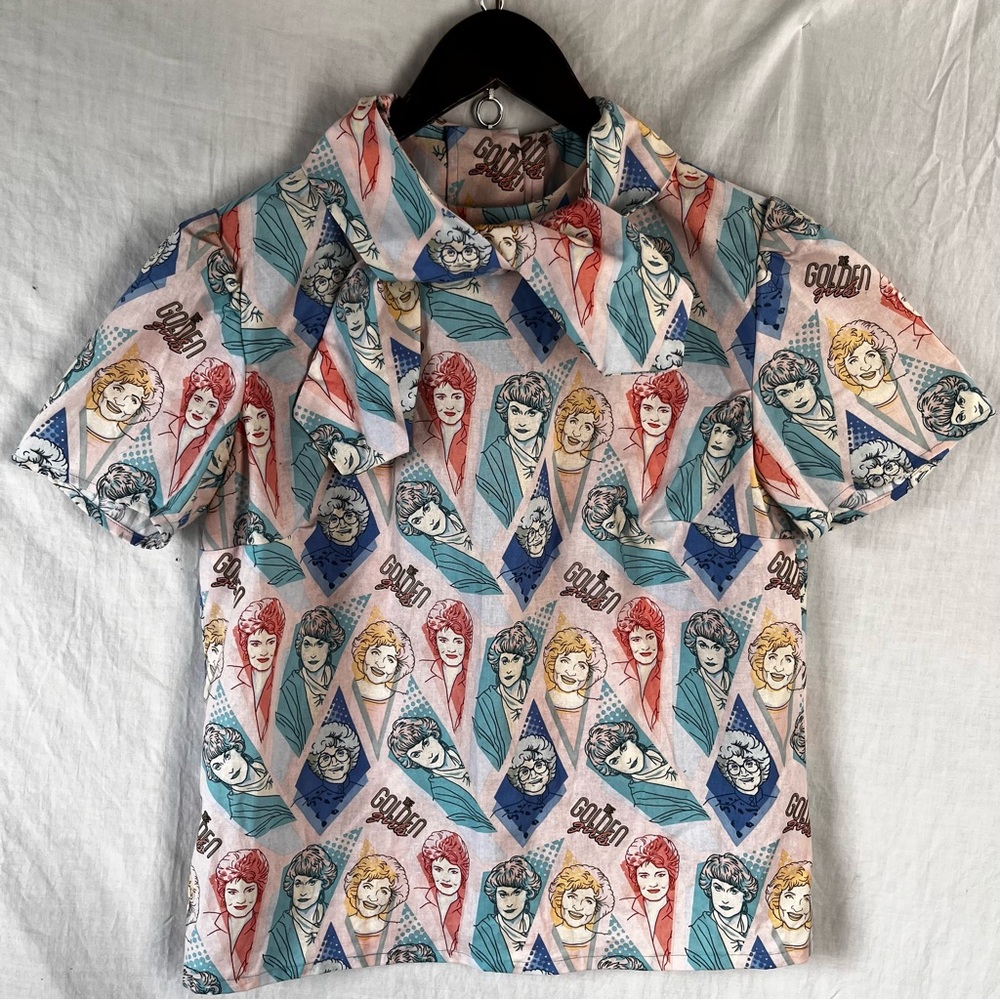Vintage Homemade Golden Girls All Over Print Short Sleeve Blouse Bow Womens S M